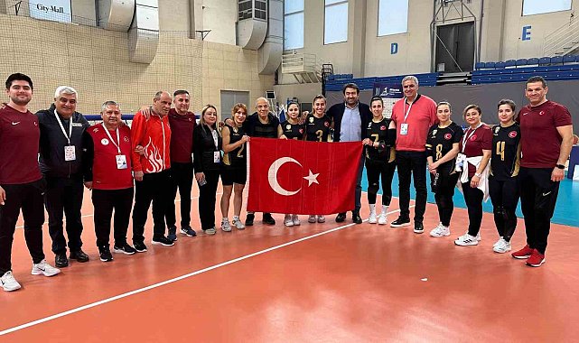 İsrail'i finalde devirerek 3. kez Avrupa şampiyonu olan Milli takım, ödülü Filistin'e armağan etti