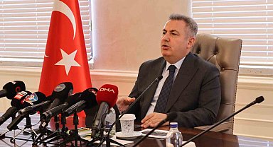 İzmir Valisi'nden basın mensuplarıyla asayiş ve güvenlik toplantısı