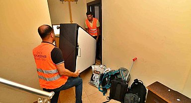 İzmir'de üniversite öğrencilerine nakliye desteği