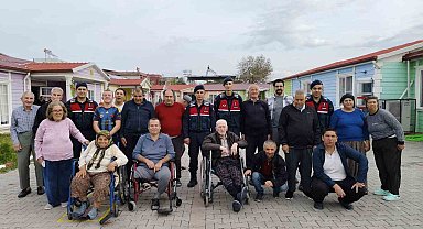 Jandarma engellilerin günlerini kutladı