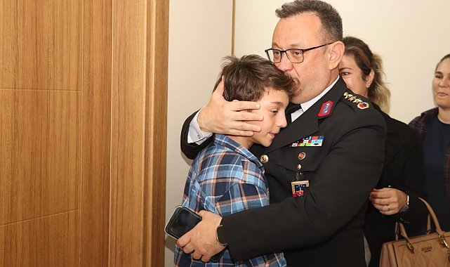 Jandarmadan şehit çocuğuna sürpriz doğum günü kutlaması