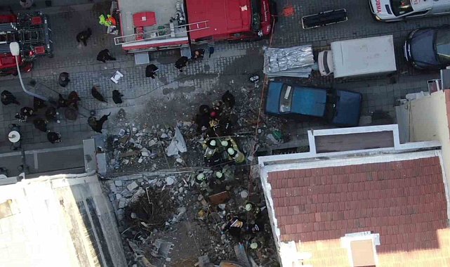 Kadıköy'de yıkım esnasında göçük meydana geldi:1 yaralı
