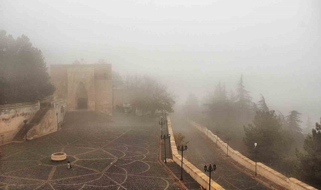 Kahramanmaraş'ta Ashab-ı Kehf yoğun sis içinde kaldı