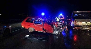 Kamyona arkadan çarpan otomobilde hayatını kaybedenlerin isimleri belli oldu