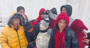 Kar yağışına en çok çocuklar sevindi
