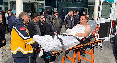 Karabük'te iki ev alevlere teslim oldu: 1 yaralı