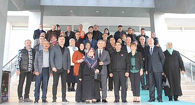 Karaman'da şehit polis aileleri ile emekli polisler düzenlenen programda bir araya geldi