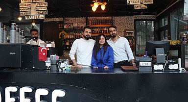 Kardeşlerin kafe açma hayalini deprem bile yok edemedi