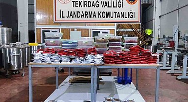 Kargodan bandrolsüz nargile tütünü satarken yakalandı