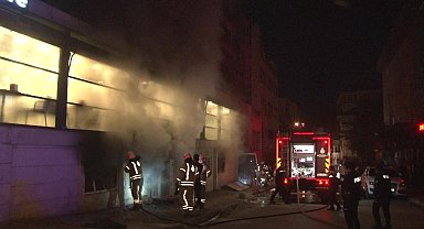 Kartal'da fırın alev alev yandı
