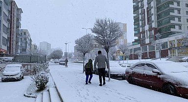 Kastamonu beyaz örtüyle kaplandı