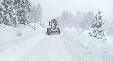 Kastamonu'da yolu kapalı köy sayısı 301'e düştü