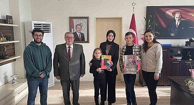 Kaymakam Özpınar, başarılı öğrencileri ödüllendirdi