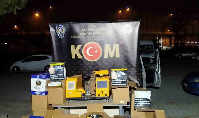 Kayseri'de kaçakçılık operasyonu: 80 bin dal doldurulmuş makaron ele geçirildi, 4 gözaltı