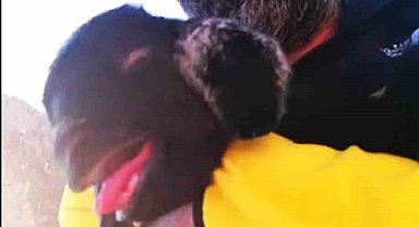 Keçi yavrusu ile kurtarıcısının güldüren diyaloğu