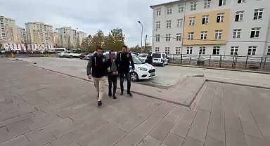 Kendini kaçırılmış gibi gösterip babasından fidye istedi