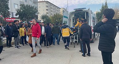 Kilis'te motosiklet yayaya çarptı: 2 ağır yaralı