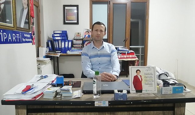 Kırkağaç İYİ Parti'de bayrak değişimi