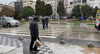 Kırklareli'de sağanak yağış etkili oluyor