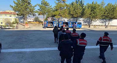 Kırsaldaki evlerden 800 bin liralık malzeme çalan 3 şüpheli tutuklandı