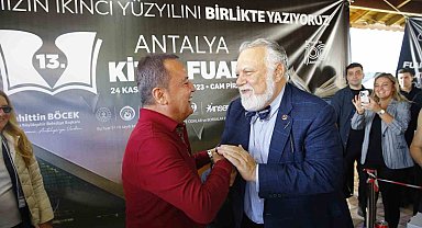 Kitap fuarına yoğun ilgi