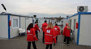 Kızılay'dan deprem bölgesine kışlık yardım