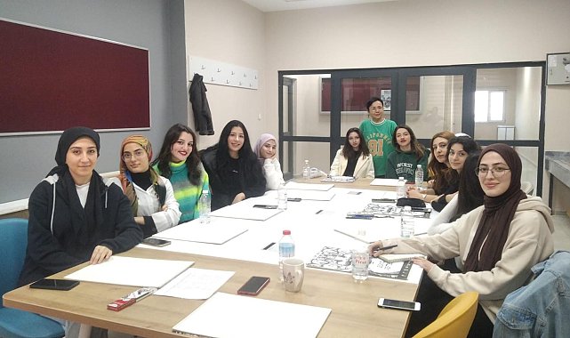 Koçarlı KYK yurdunda öğrencilere resim kursu