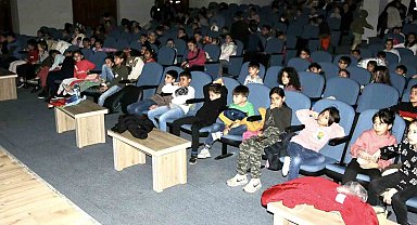 Körfez'de çocuklar sinemayla buluştu