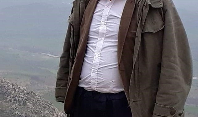 Köy muhtarı ahırda ölü bulundu