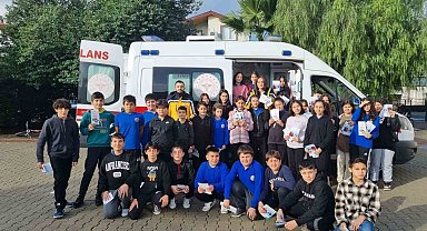 Köyceğiz Yunus Emre Ortaokulu'nda 'Acil Sağlık Hizmetleri' tanıtıldı