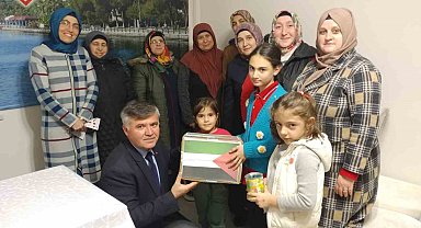 Köyceğiz'de minik öğrencilerden kocaman yardım