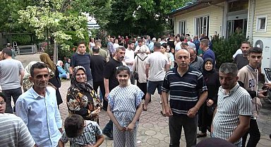 Kurban eti yerine sosis vermişlerdi...Mahkemede mağdurlar konuştu....