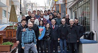 Kütahya Belediye Başkanı Alim Işık öğrencilerle bir araya geldi