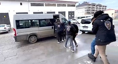 Kütahya ve Mersin'de eş zamanlı dolandırıcılık operasyonu: 5 şahıs tutuklandı