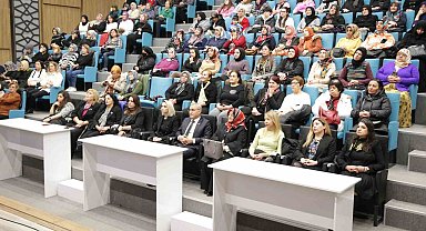 Kütahya'da 'Kadın hakları ve aile içi iletişim' semineri