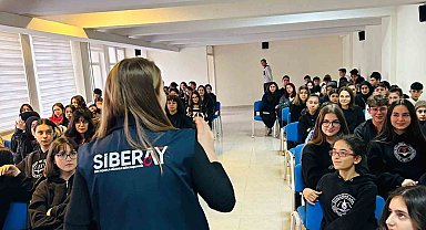 Kütahya'da lise öğrencilerine siber güvenlik, teknoloji bağımlılığı ve yasa dışı bahis anlatıldı
