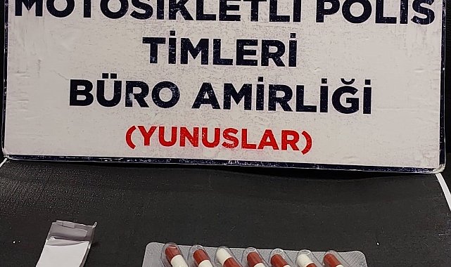 Kütahya'da Polis Timlerince durdurulan araçta uyuşturucu ele geçirildi
