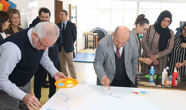 Kütahya'da "Hayatımın Rengi Annem" isimli projenin açılışı yapıldı