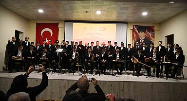 Lapseki'de Cumhuriyetin 100'üncü yılında Musiki konseri düzenlendi