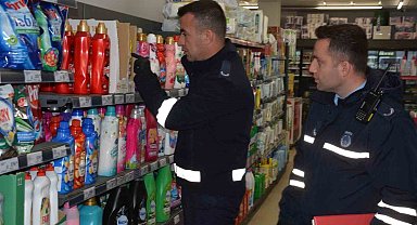 Lapseki'de fiyat ve etiket denetimleri yapıldı