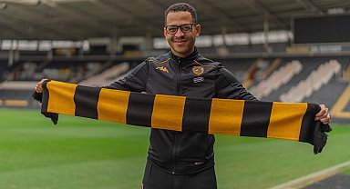 Liam Rosenior, 3 yıl daha Hull City'de