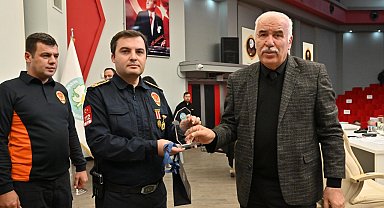 Libya'da görev alan Manisa İtfaiyesine teşekkür plaketi