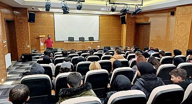 Lise öğrencilerine fotoğraf eğitimi verildi