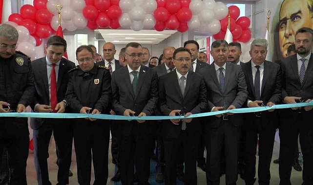 Mahkumlar için 'Adalet Halk Kütüphanesi' açıldı