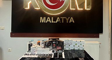 Malatya'da çok sayıda kaçak cep telefonu ele geçirildi