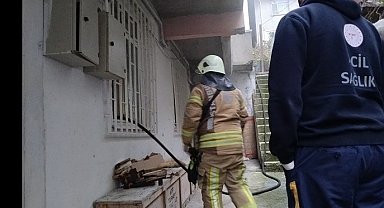 Maltepe'de 3 katlı binada çıkan yangın korkuttu