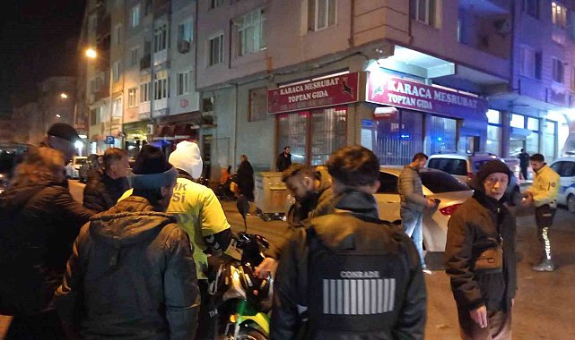 Manevra yapınca kaydı, az daha arabanın altında kalacaktı: Kaza anı kamerada