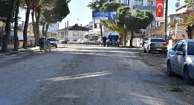 Manisa Büyükşehir Belediyesi Demirci'de prestij cadde çalışmalarına başladı
