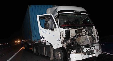 Manisa'da trafik kazasında 2 kişi yaralandı