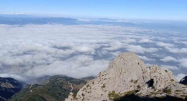 Manisa'nın üzerini kaplayan bulutlar kartpostallık görüntüler oluşturdu